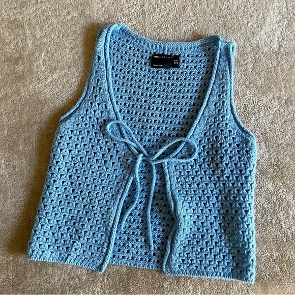 ASOS DESIGN Pointelle Stitch Knit Vest - Picture 2 of 8